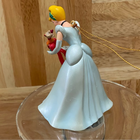 Vintage Disney Cinderella Grolier First Issue Christmas Ornament - Picture 6 of 15